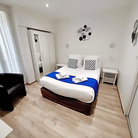 Logis Belle Etoile 2*