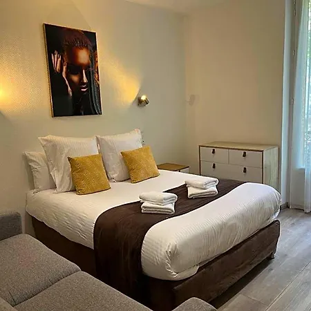 Otel Logis Belle Etoile Vichy