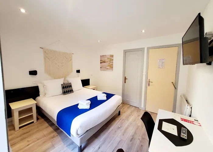 Logis Belle Etoile 2*