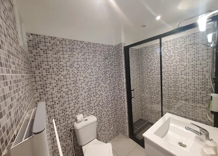 Logis Belle Etoile Hotel